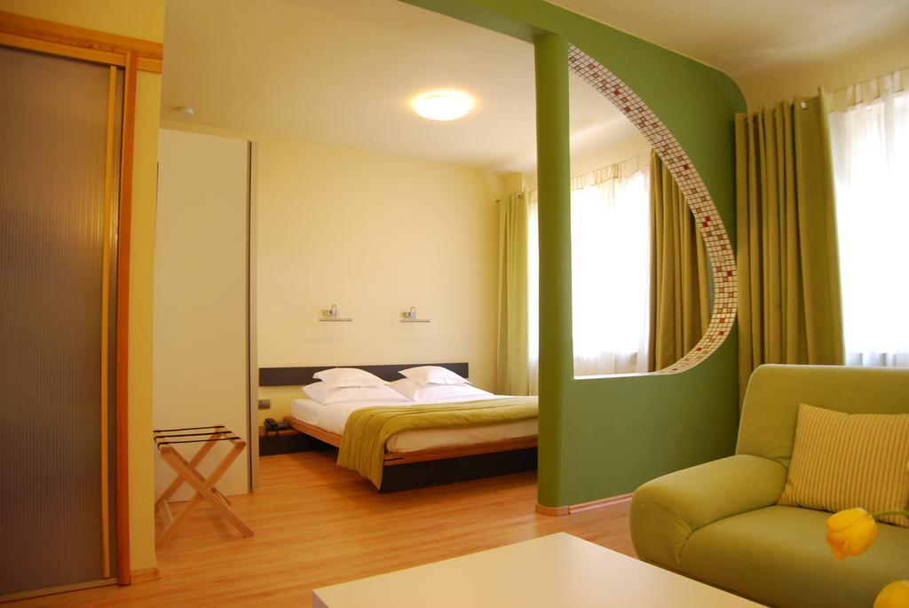 Hotel Central 2*
